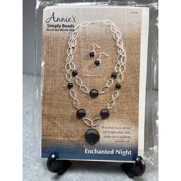 Annies Simply Beads Jewelry Kit Enchanted Night with Black Stones & Silver Links - Picture 1 of 5